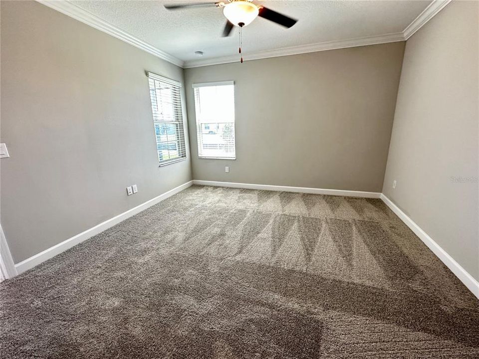 For Sale: $285,000 (2 beds, 2 baths, 1747 Square Feet)