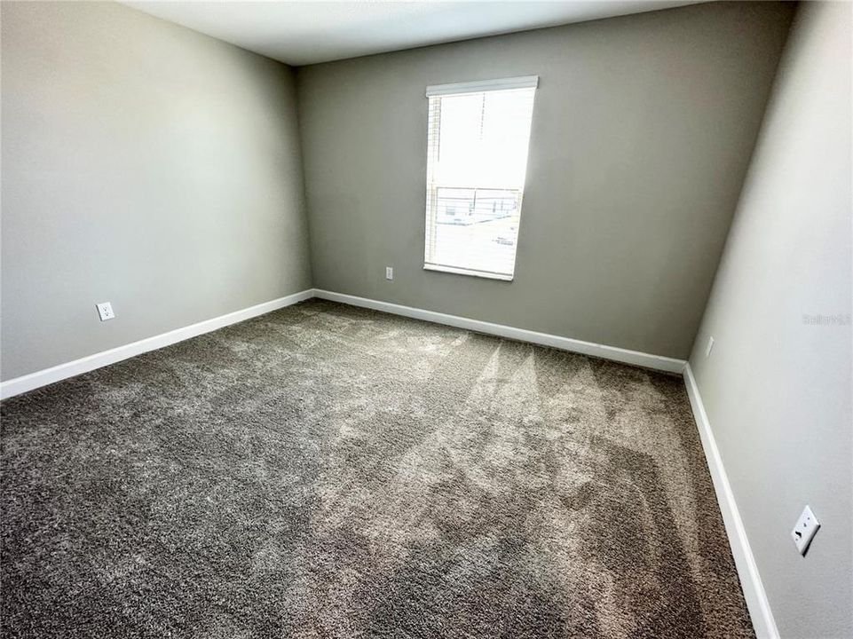 For Sale: $285,000 (2 beds, 2 baths, 1747 Square Feet)