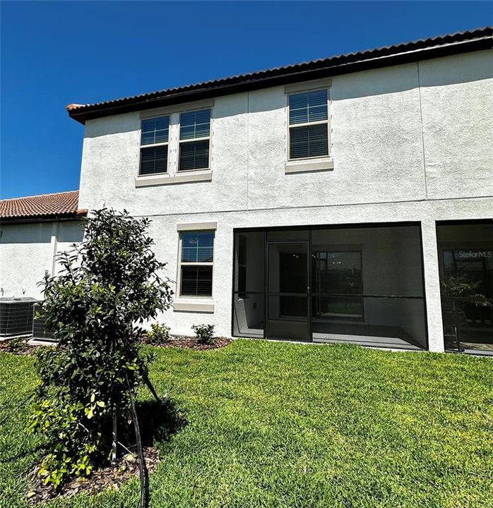 For Sale: $285,000 (2 beds, 2 baths, 1747 Square Feet)