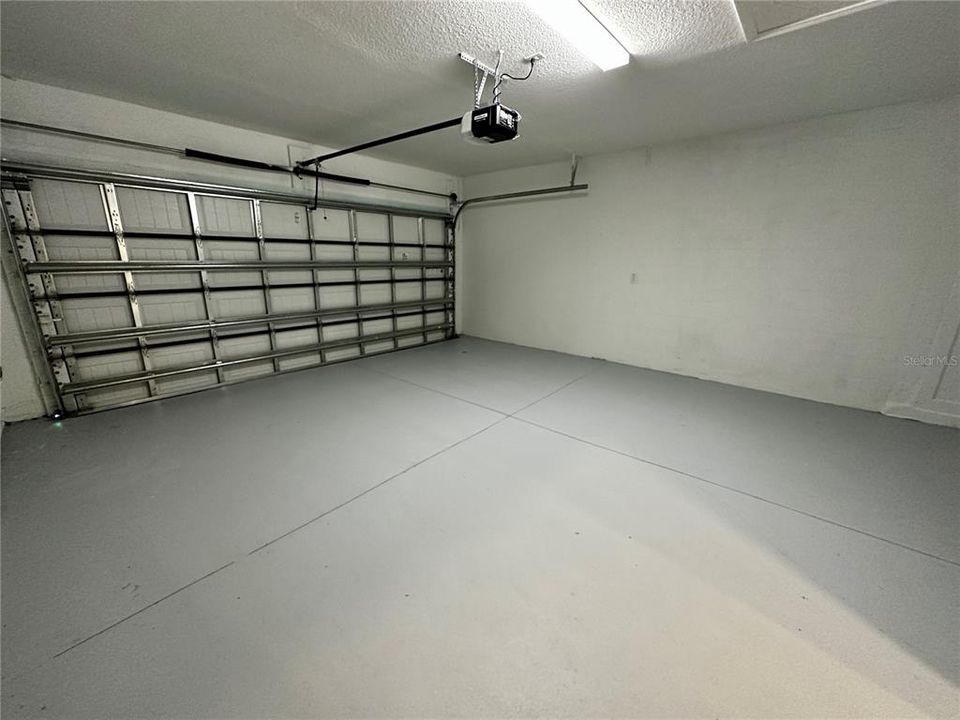 For Sale: $285,000 (2 beds, 2 baths, 1747 Square Feet)
