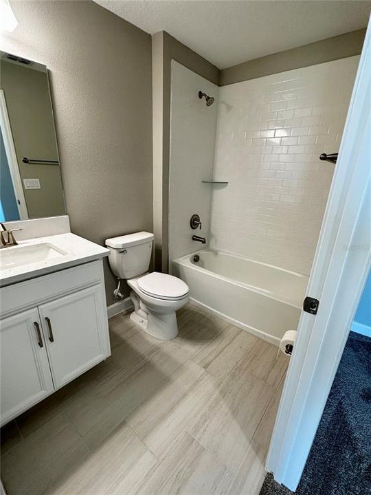 For Sale: $285,000 (2 beds, 2 baths, 1747 Square Feet)