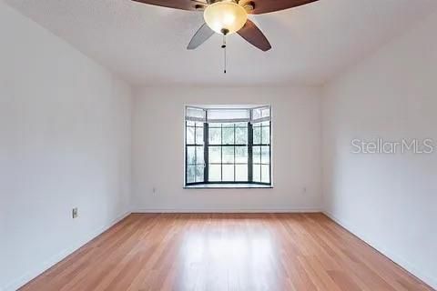 For Sale: $395,000 (4 beds, 2 baths, 2282 Square Feet)