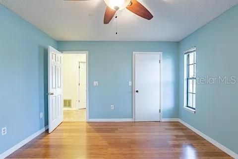 For Sale: $395,000 (4 beds, 2 baths, 2282 Square Feet)