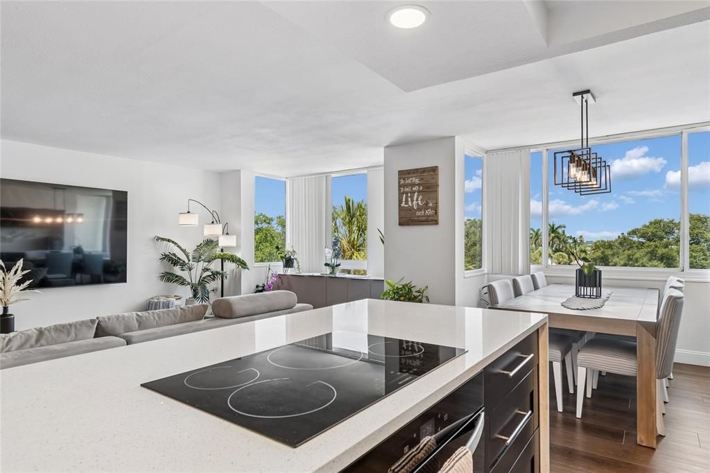 For Sale: $499,900 (2 beds, 2 baths, 1335 Square Feet)