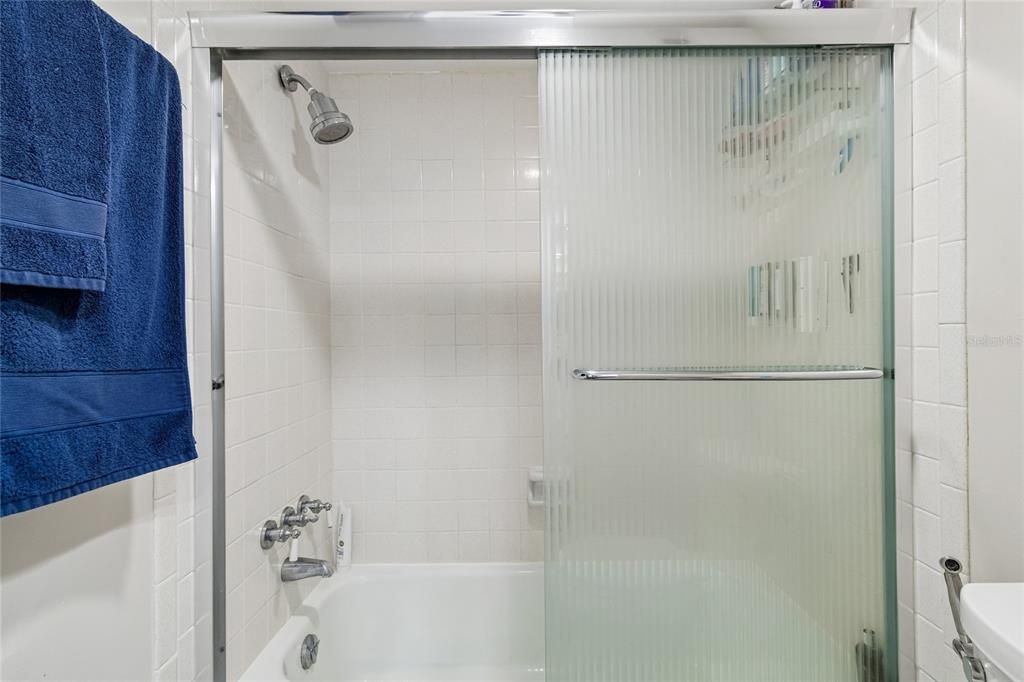 For Sale: $499,900 (2 beds, 2 baths, 1335 Square Feet)