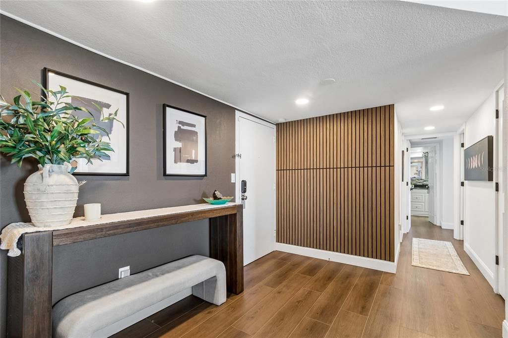 For Sale: $499,900 (2 beds, 2 baths, 1335 Square Feet)