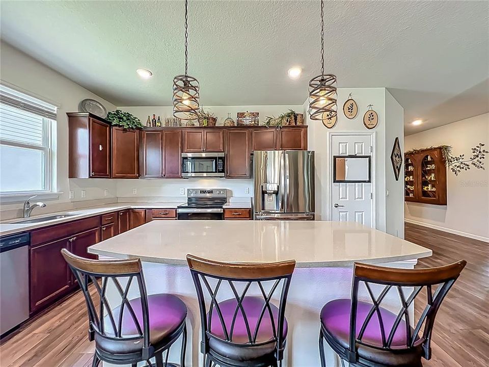 For Sale: $485,000 (3 beds, 2 baths, 2184 Square Feet)