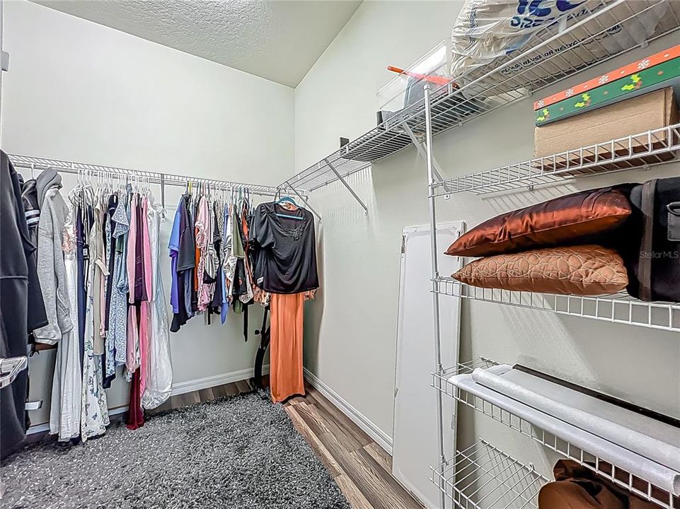For Sale: $485,000 (3 beds, 2 baths, 2184 Square Feet)