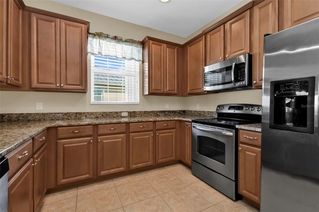 For Sale: $329,000 (2 beds, 2 baths, 1542 Square Feet)