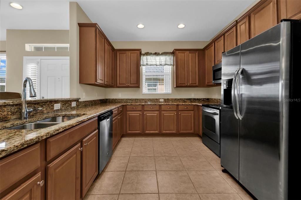 For Sale: $329,000 (2 beds, 2 baths, 1542 Square Feet)