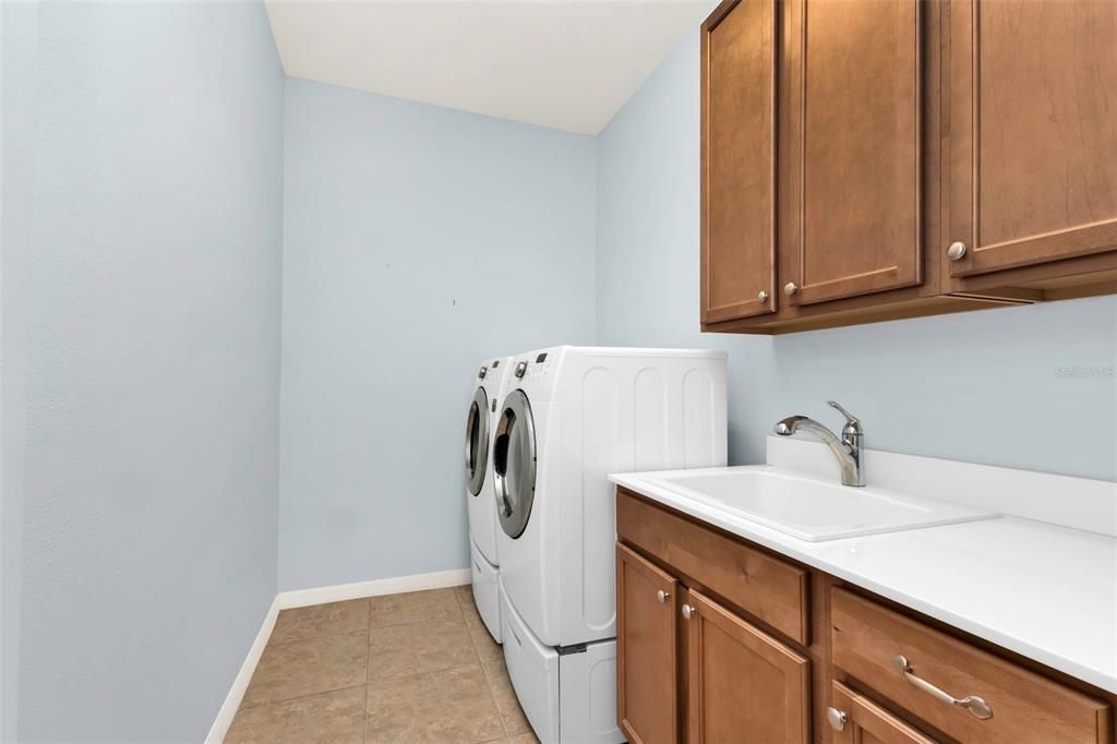 For Sale: $329,000 (2 beds, 2 baths, 1542 Square Feet)