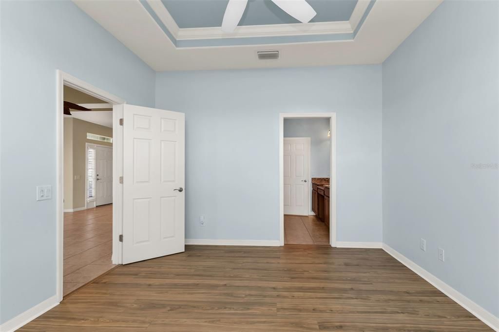 For Sale: $329,000 (2 beds, 2 baths, 1542 Square Feet)
