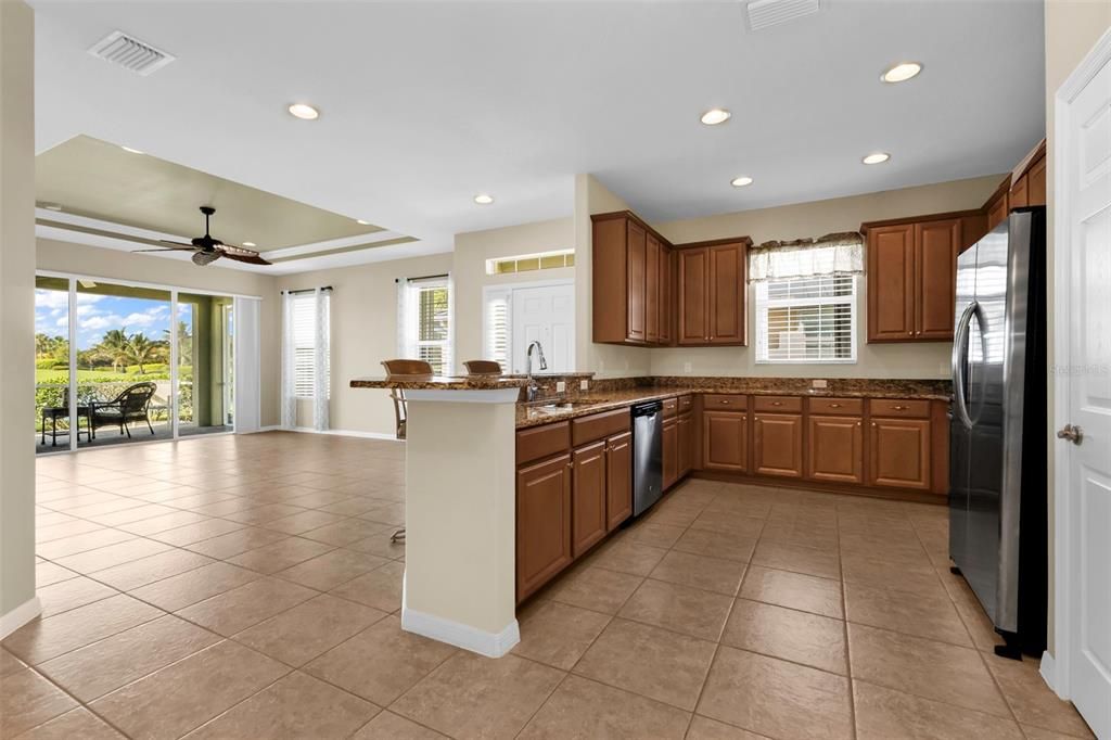 For Sale: $329,000 (2 beds, 2 baths, 1542 Square Feet)