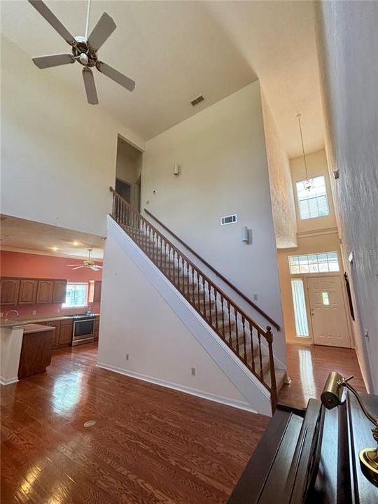 For Sale: $399,900 (3 beds, 2 baths, 2372 Square Feet)