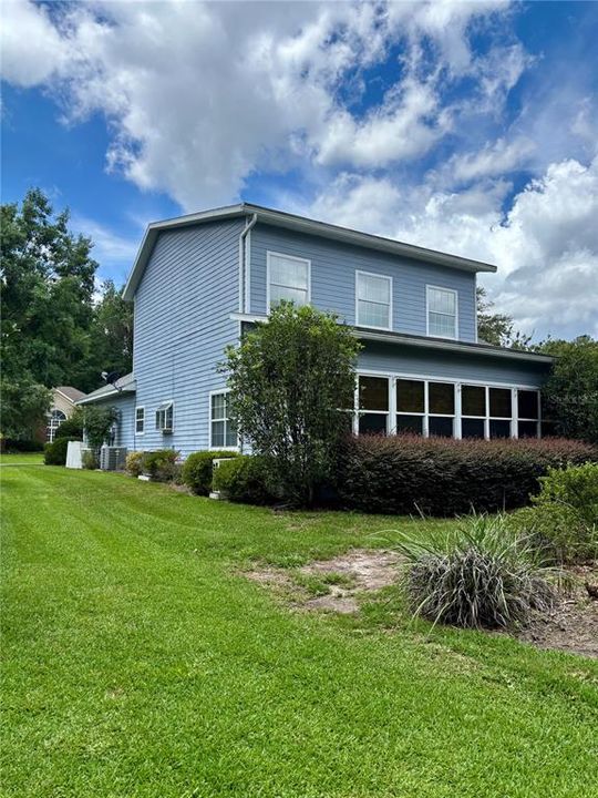 For Sale: $399,900 (3 beds, 2 baths, 2372 Square Feet)