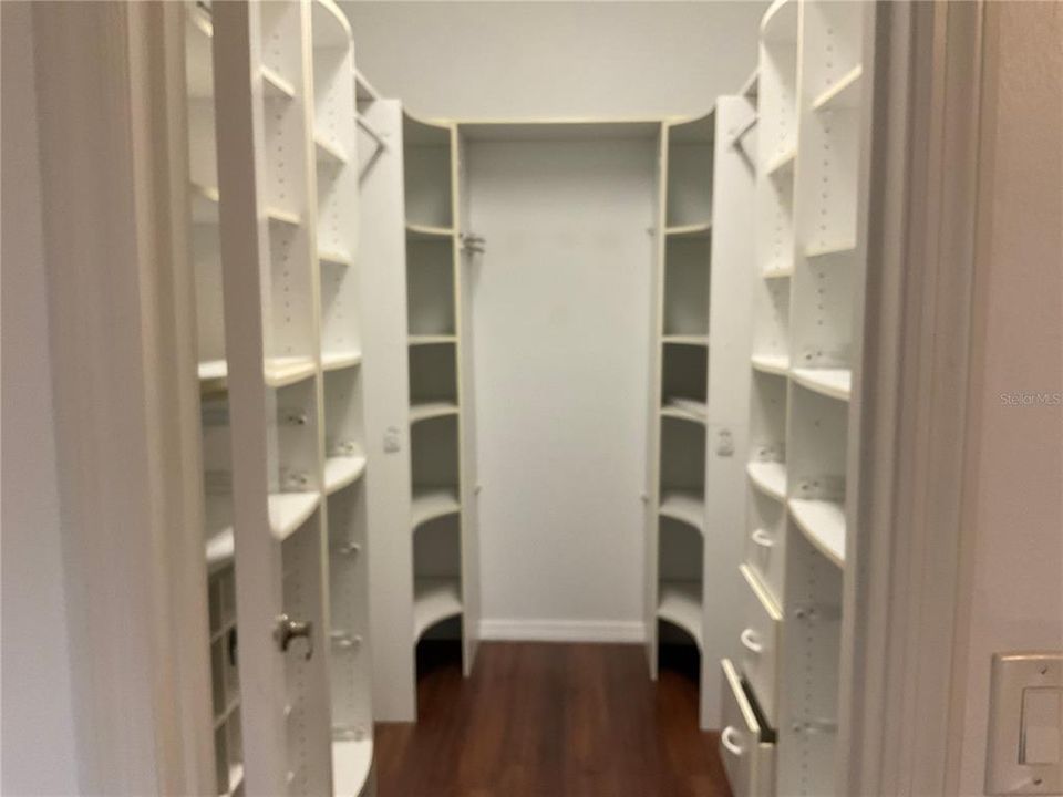 For Sale: $415,000 (3 beds, 2 baths, 1793 Square Feet)