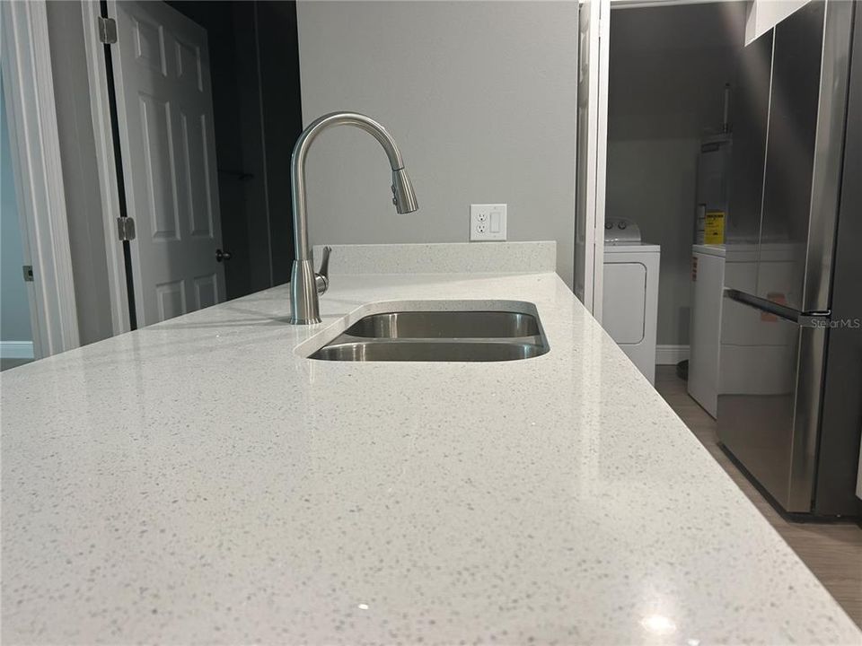 For Rent: $1,600 (1 beds, 1 baths, 660 Square Feet)