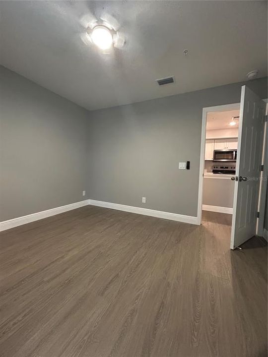 For Rent: $1,600 (1 beds, 1 baths, 660 Square Feet)