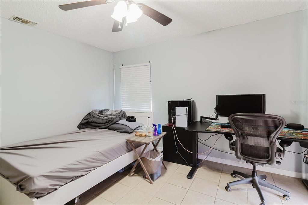 En Venta: $799,000 (4 camas, 1 baños, 2430 Pies cuadrados)