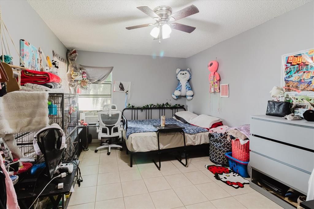 En Venta: $799,000 (4 camas, 1 baños, 2430 Pies cuadrados)