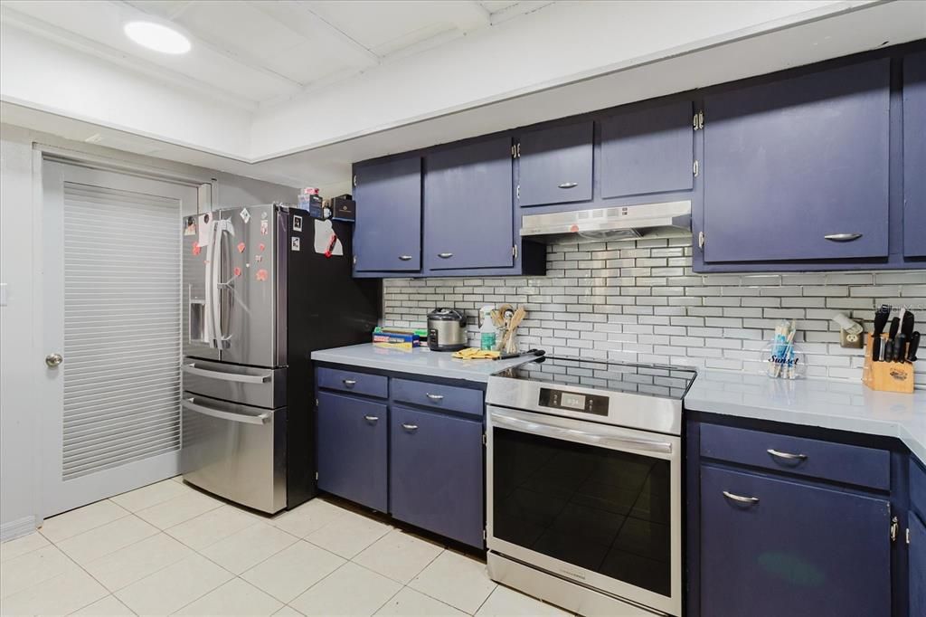 En Venta: $799,000 (4 camas, 1 baños, 2430 Pies cuadrados)