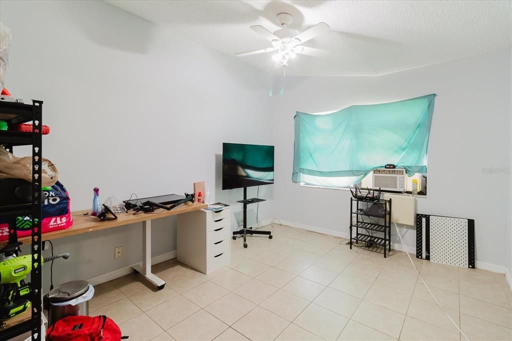 En Venta: $799,000 (4 camas, 1 baños, 2430 Pies cuadrados)