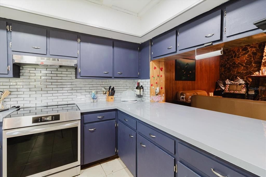 En Venta: $799,000 (4 camas, 1 baños, 2430 Pies cuadrados)