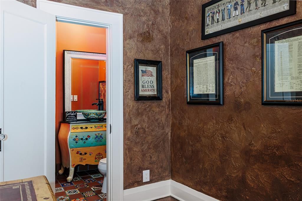 For Sale: $949,900 (5 beds, 4 baths, 4988 Square Feet)