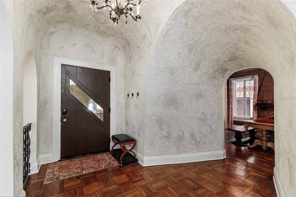 For Sale: $949,900 (5 beds, 4 baths, 4988 Square Feet)