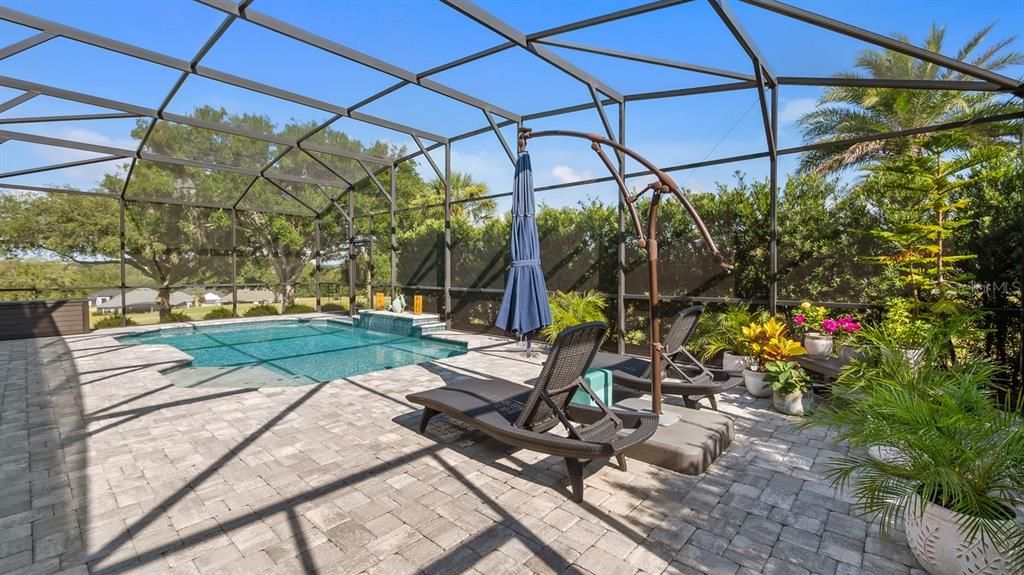 For Sale: $710,000 (3 beds, 3 baths, 2434 Square Feet)