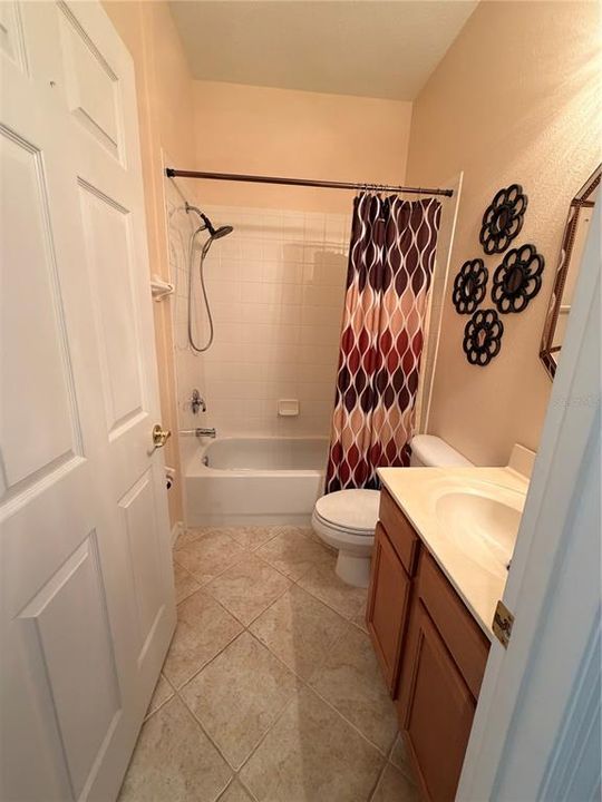 For Rent: $3,195 (3 beds, 2 baths, 1925 Square Feet)