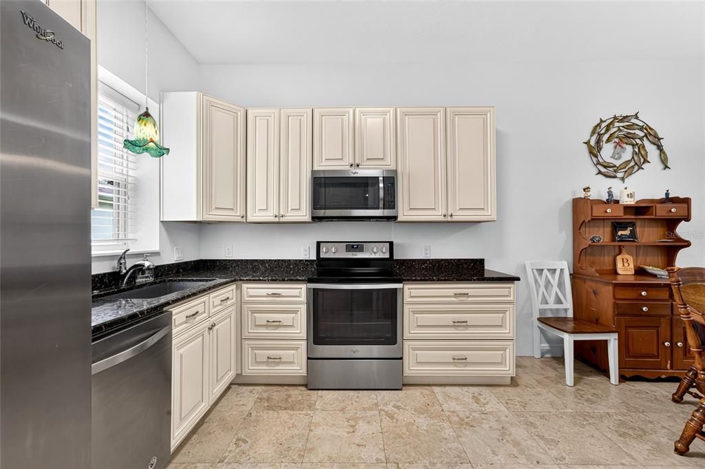 For Sale: $559,900 (3 beds, 2 baths, 1520 Square Feet)
