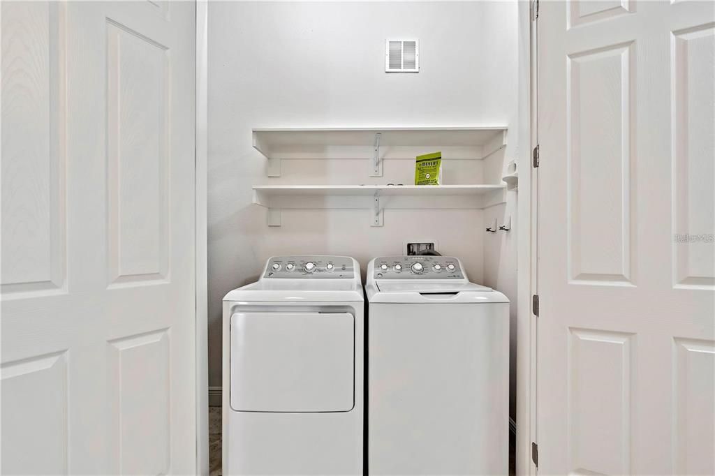 For Sale: $559,900 (3 beds, 2 baths, 1520 Square Feet)