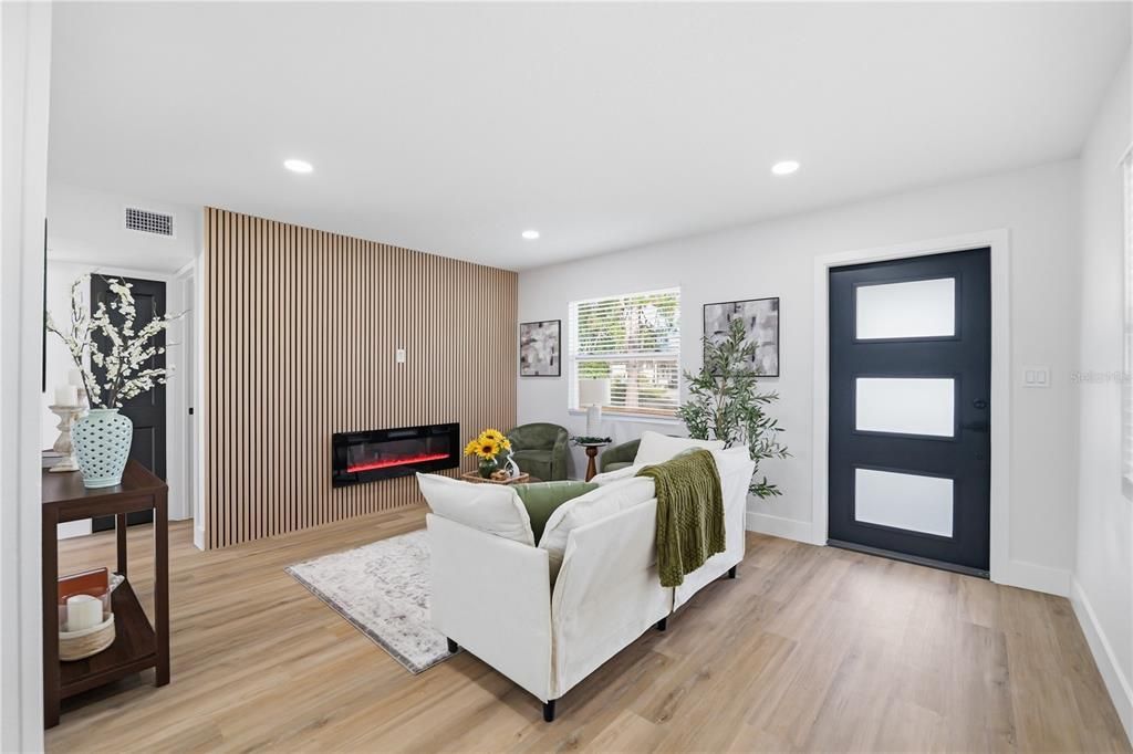 For Sale: $294,800 (2 beds, 1 baths, 683 Square Feet)