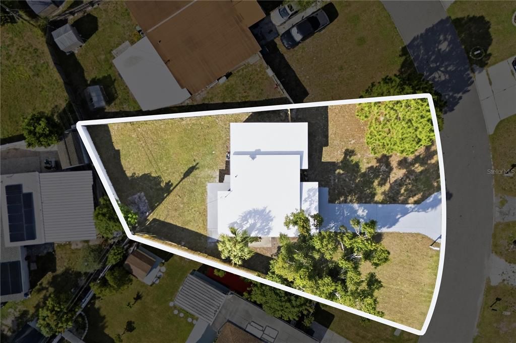 For Sale: $294,800 (2 beds, 1 baths, 683 Square Feet)