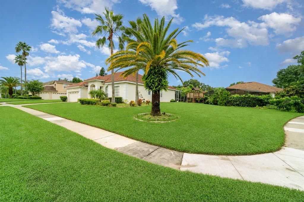 En Venta: $745,000 (4 camas, 3 baños, 2364 Pies cuadrados)