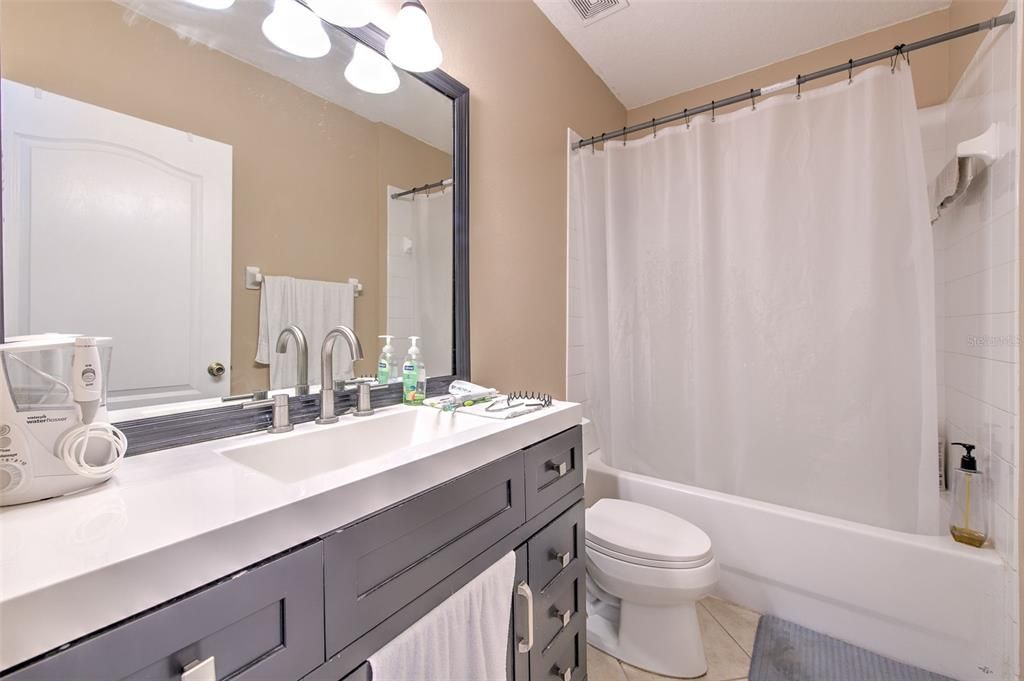 For Sale: $335,000 (4 beds, 2 baths, 1239 Square Feet)