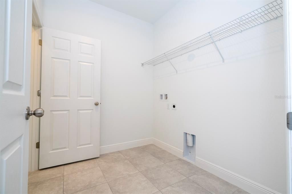 For Sale: $269,899 (3 beds, 2 baths, 1514 Square Feet)