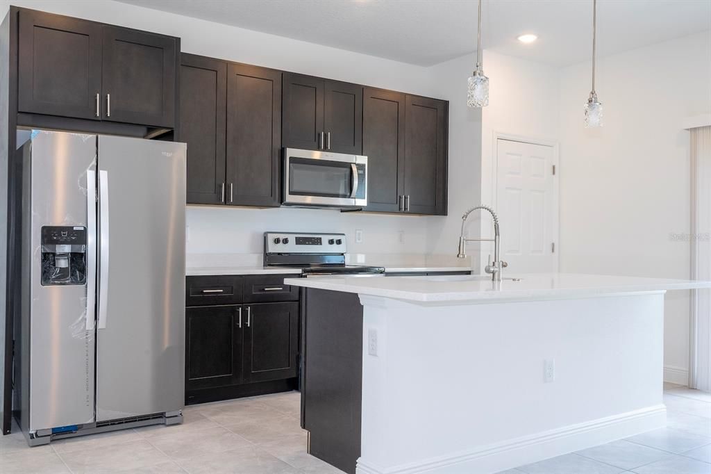 For Sale: $269,899 (3 beds, 2 baths, 1514 Square Feet)