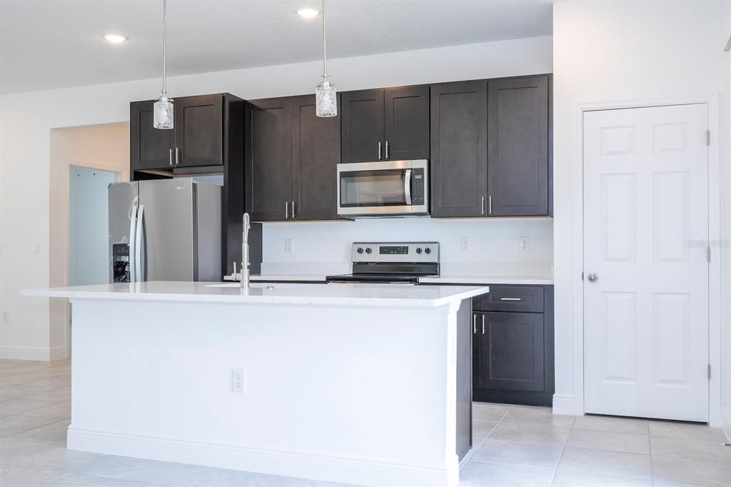 For Sale: $269,899 (3 beds, 2 baths, 1514 Square Feet)