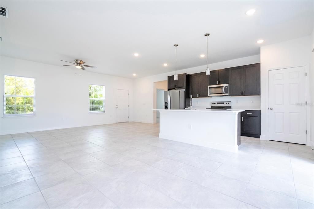 For Sale: $269,899 (3 beds, 2 baths, 1514 Square Feet)