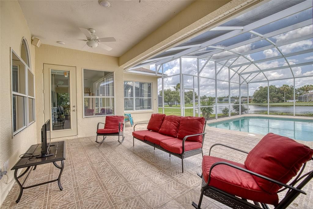 For Sale: $490,000 (4 beds, 2 baths, 2447 Square Feet)