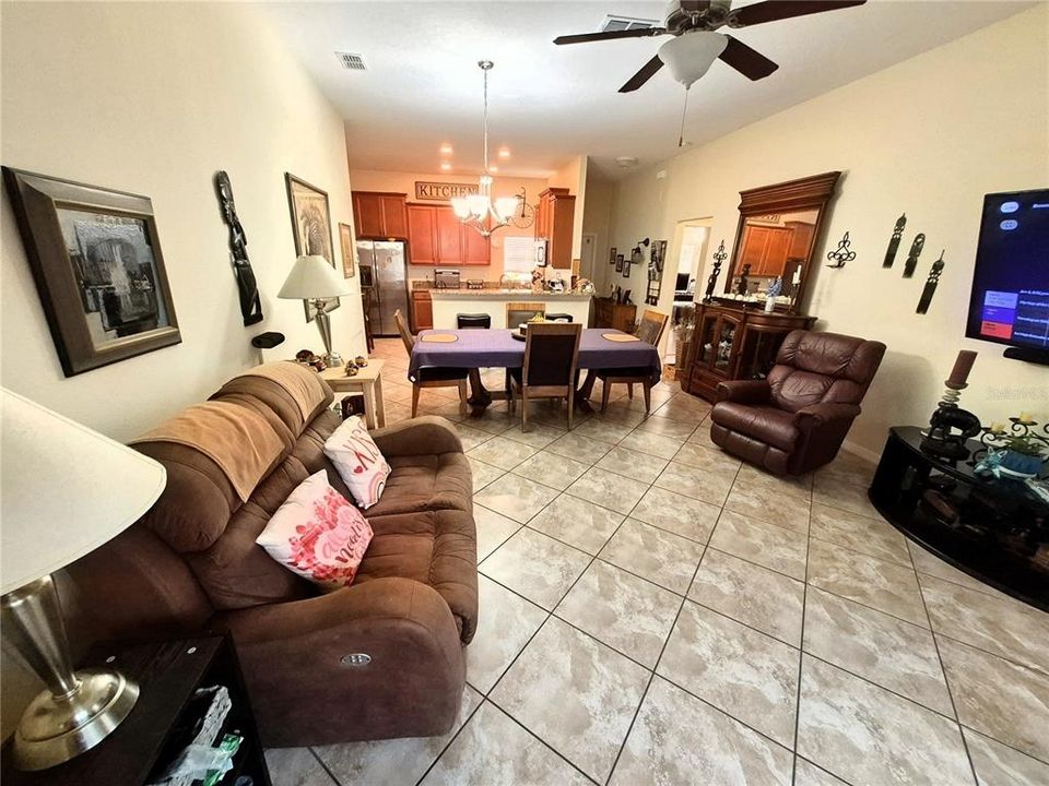 For Sale: $300,000 (3 beds, 2 baths, 1360 Square Feet)