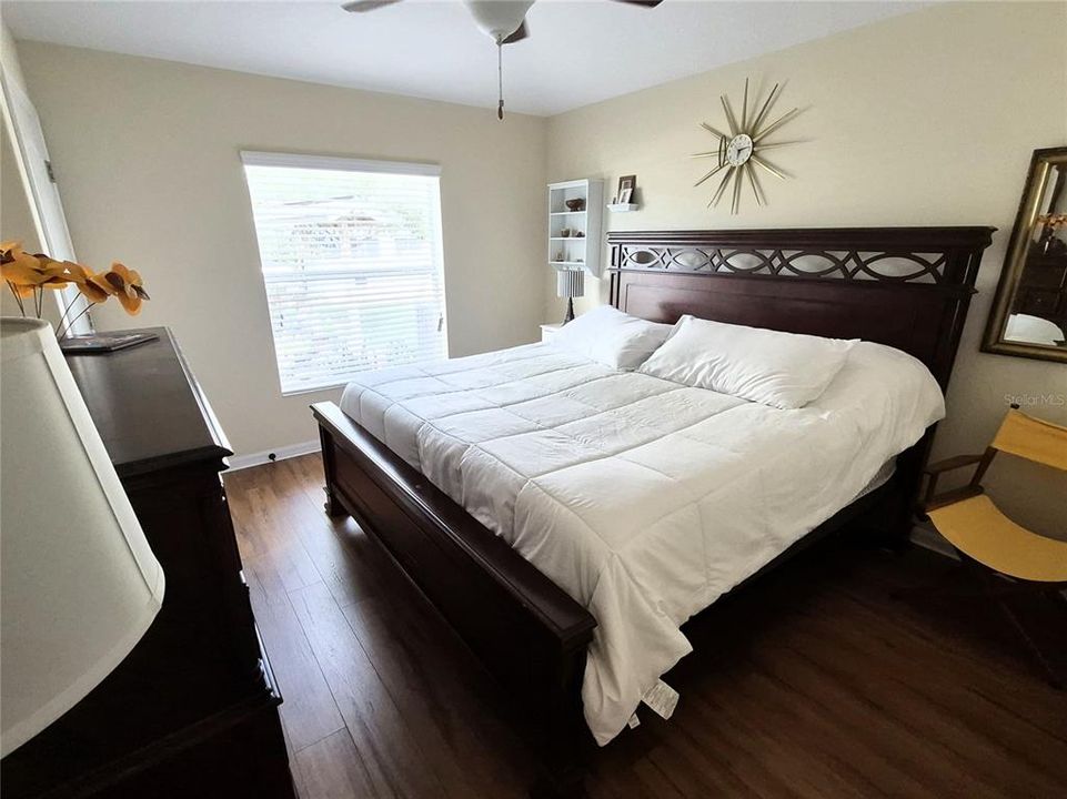 For Sale: $300,000 (3 beds, 2 baths, 1360 Square Feet)