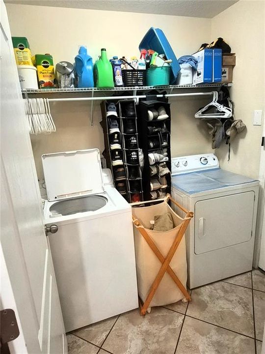 For Sale: $300,000 (3 beds, 2 baths, 1360 Square Feet)