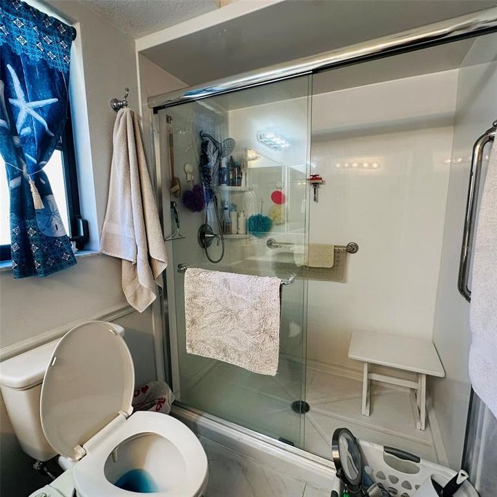 На продажу: $329,900 (3 спален, 2 ванн, 1322 Квадратных фут)