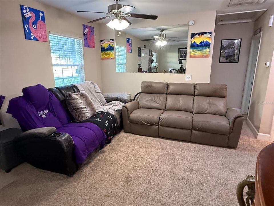 En Venta: $284,900 (3 camas, 2 baños, 1457 Pies cuadrados)