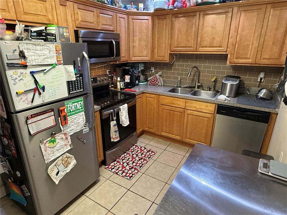 En Venta: $284,900 (3 camas, 2 baños, 1457 Pies cuadrados)