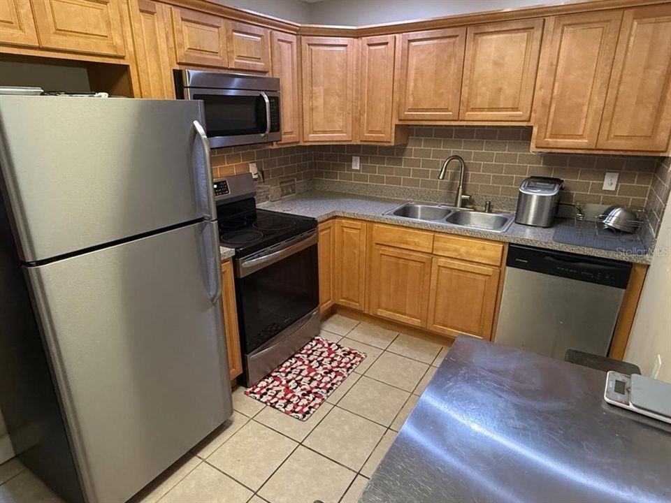 En Venta: $284,900 (3 camas, 2 baños, 1457 Pies cuadrados)