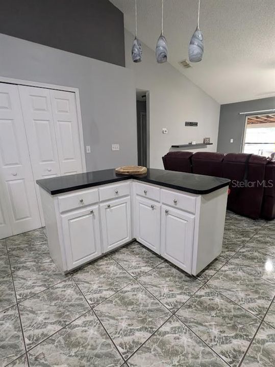 For Sale: $343,000 (3 beds, 2 baths, 1536 Square Feet)